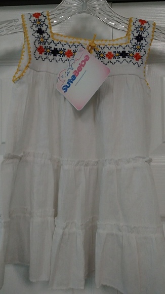E & Y Little girls (Toddler) Embroidered dress, M - Picture 2 of 8
